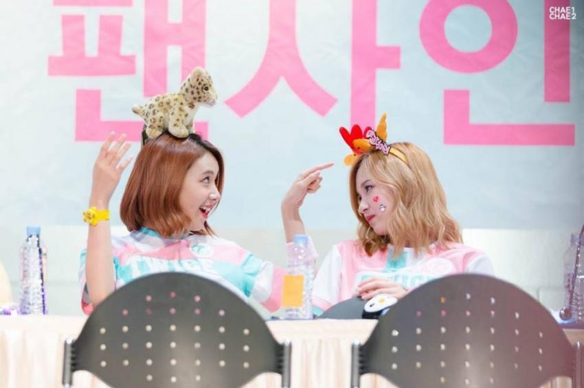 [트와이스] 대표 케미 미챙(미나+채영) 짤들.jpg | 인스티즈