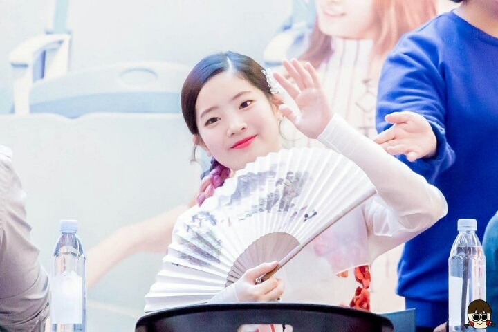 [트와이스] 추석기념 한복 입은 다현이 | 인스티즈