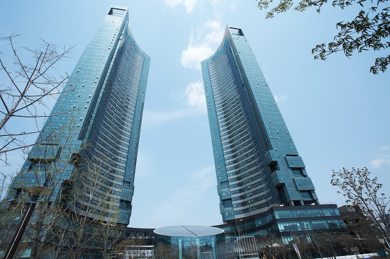 아이돌 중 제일 많이버는거 같은 아이돌 두명 | 인스티즈