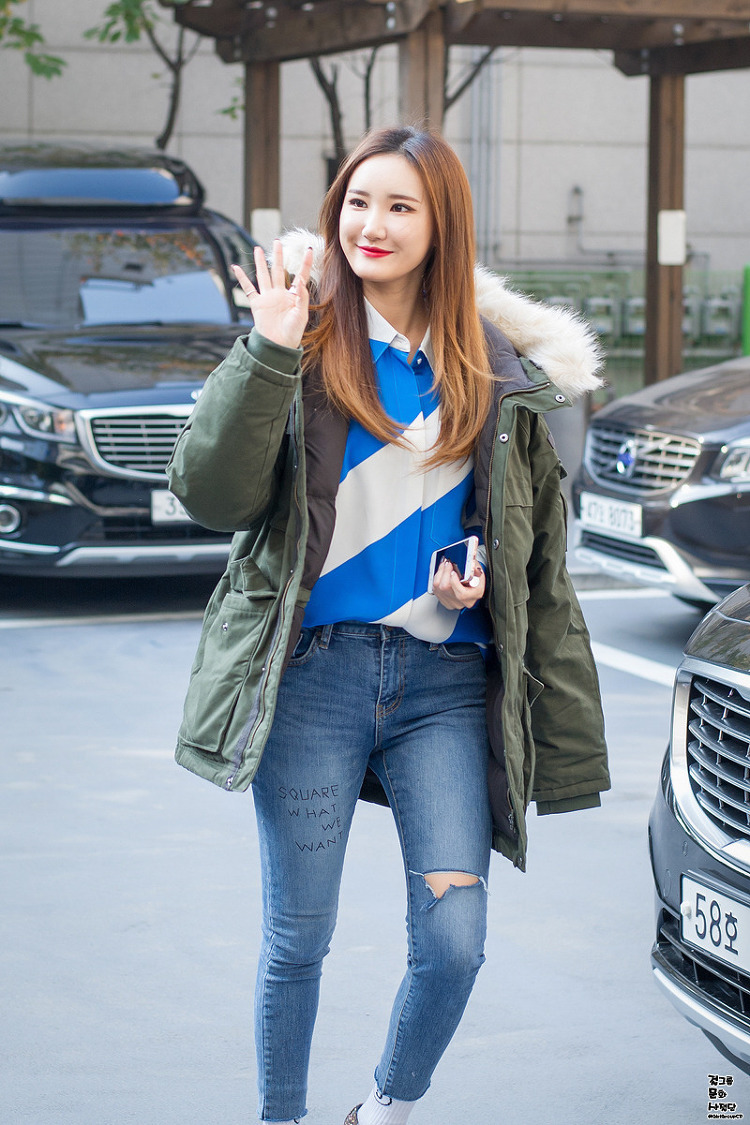 오늘자 EXID 주간아이돌 출퇴근길.jpg | 인스티즈