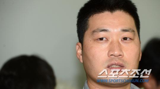 돌 하면 떠오르는 사람 두명 | 인스티즈