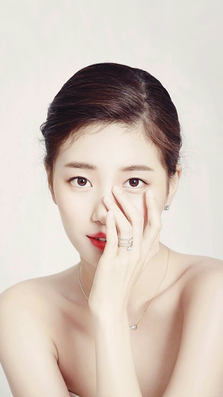 얼굴만 보면 예쁜데 옷이 반전 | 인스티즈