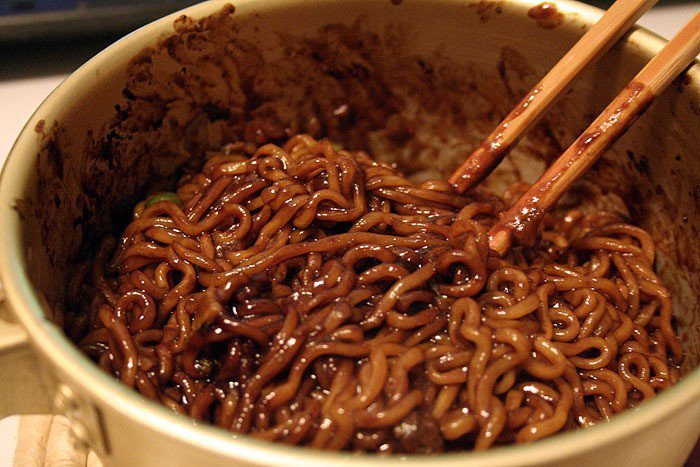 빡빡한 짜파게티 vs 자작한 짜파게티 | 인스티즈