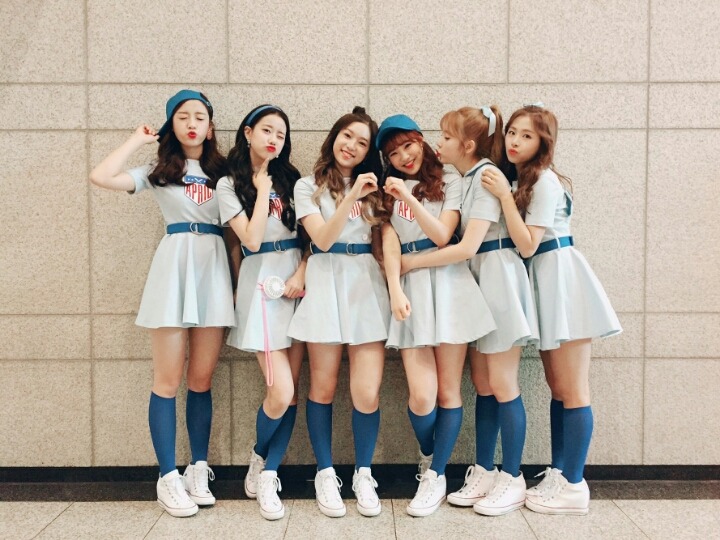 생일맞아서 기분좋아서 사진 올리기_＜ (에이프릴) | 인스티즈
