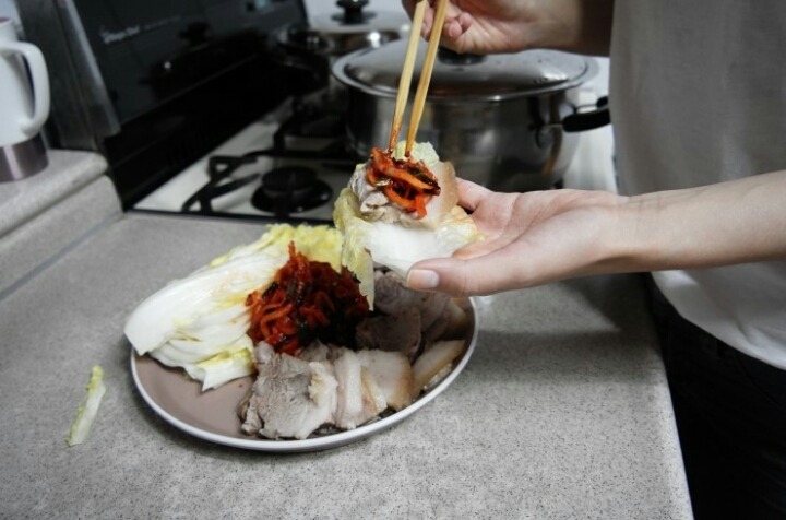 김장하는 지숙.jpg | 인스티즈