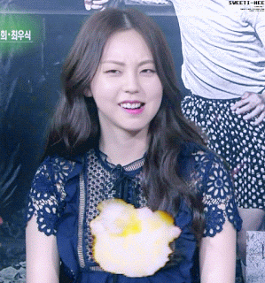 원더걸스가 시사회 때 오나요??.gif | 인스티즈