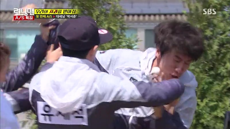 어제자 런닝맨식 사과 방식&지효 마빡은 지켜주고 싶었던 유재석.jpg | 인스티즈