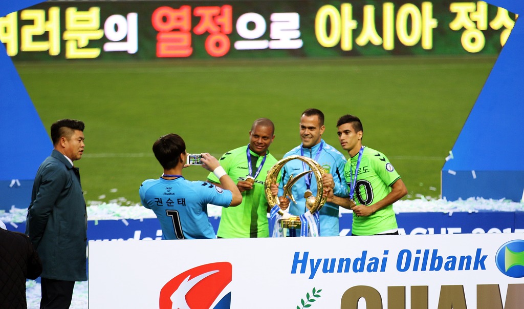 20151121 전북현대모터스 vs 성남FC 직관사진입니다.(1) *우승세레모니* | 인스티즈