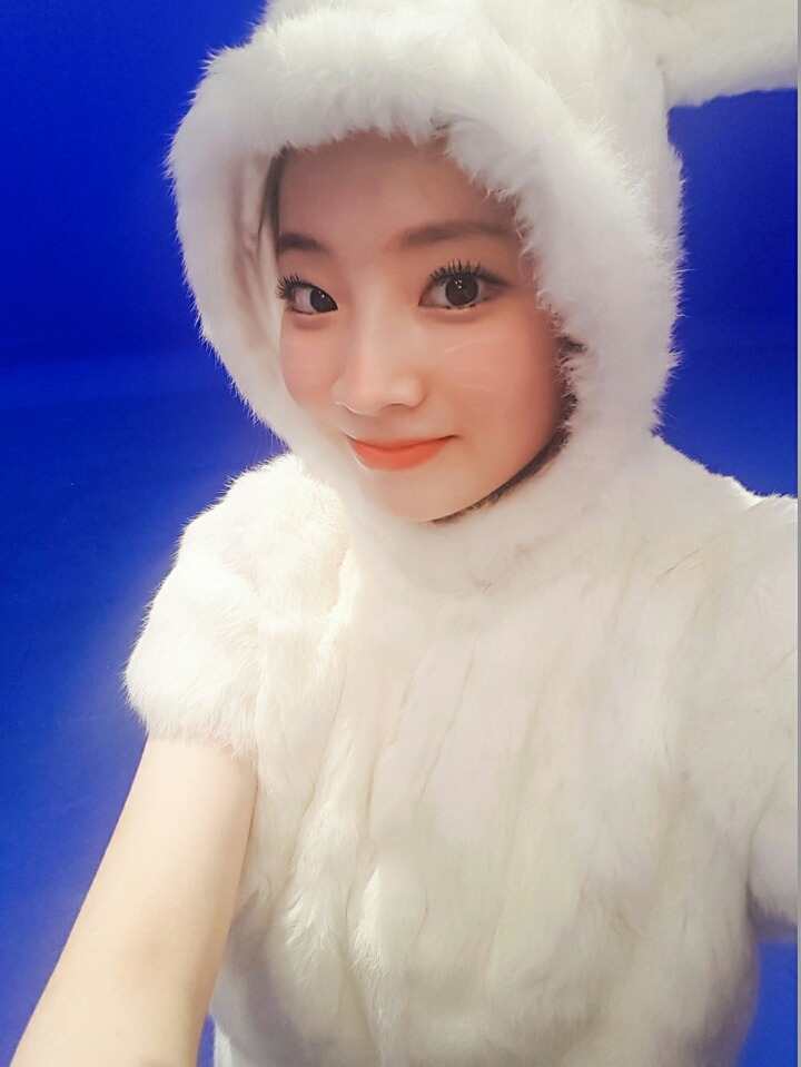 트와이스 TT 셀피 36장 | 인스티즈