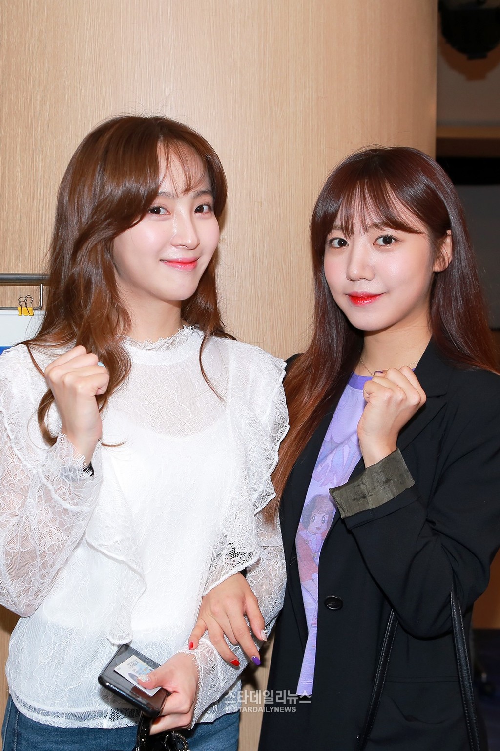 투표하는 에핑 남주&정혜성 | 인스티즈