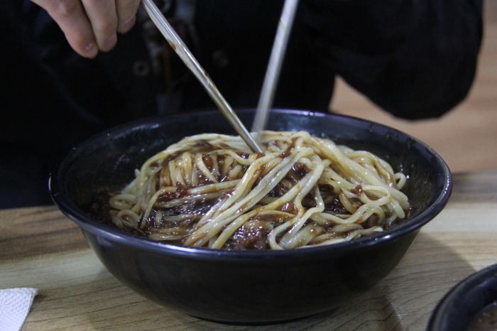 명품짜장 이미지