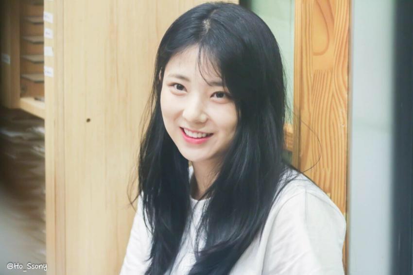 [I.B.I] 흑발염색후 청순미 터지는 이수현 | 인스티즈