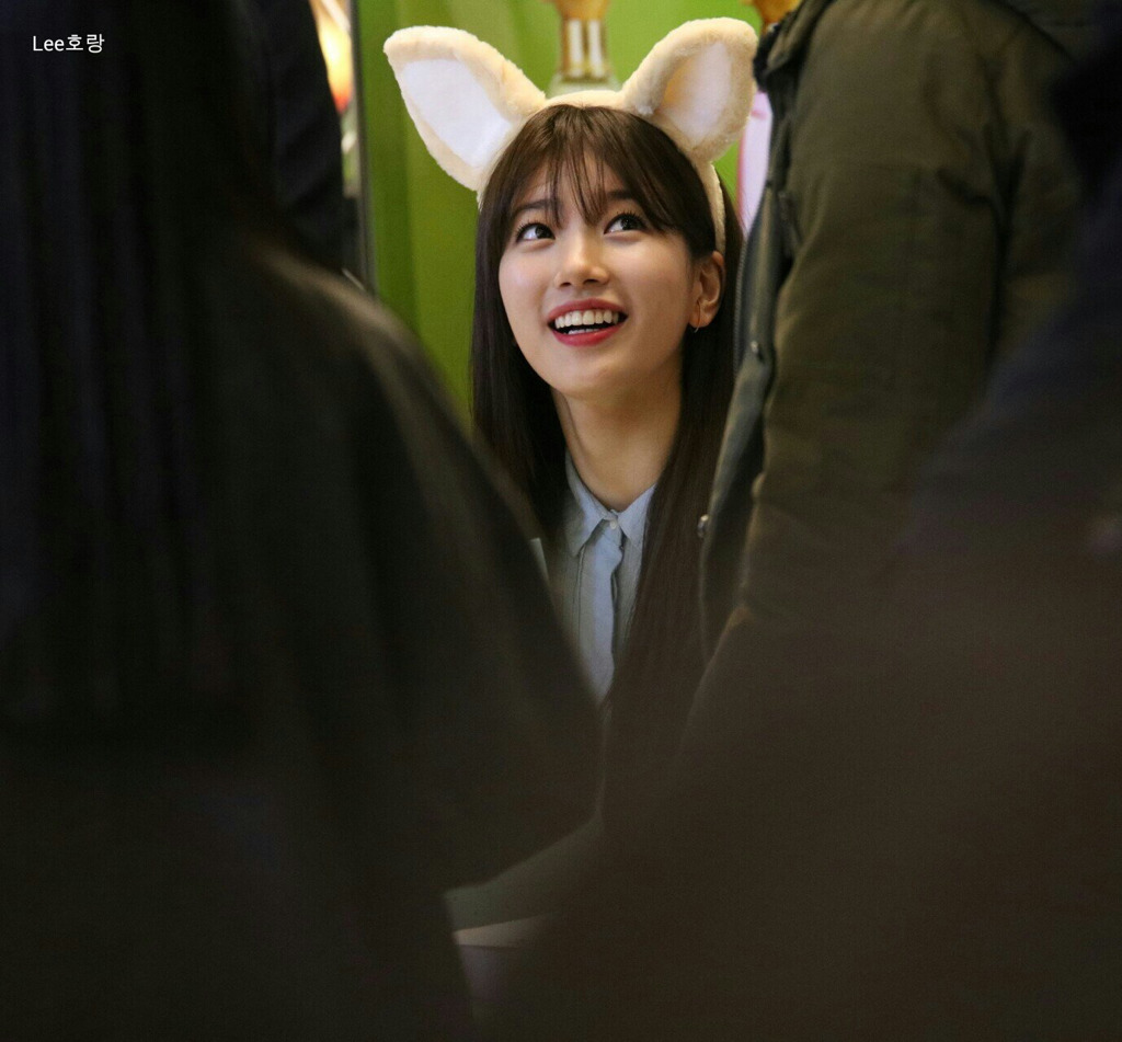 건축학개론 생각나는 오늘자 긴생머리 수지 | 인스티즈