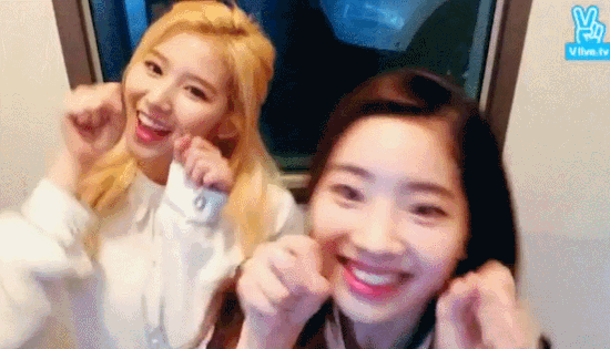 [트와이스] 둘이 있으면 너무 귀여운 사나랑 다현이(움짤) | 인스티즈