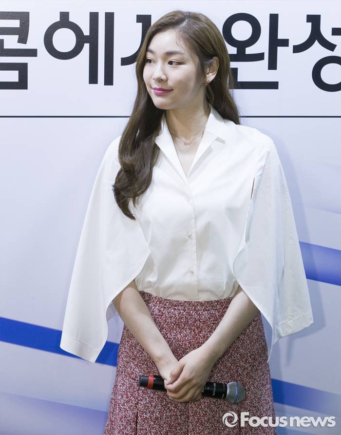 오늘자 김연아 갤럭시 S8 개통행사 참석 | 인스티즈
