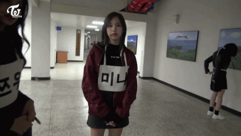 하... 묘이 미나야..미나의 이 포즈는 계속 됩니다 | 인스티즈