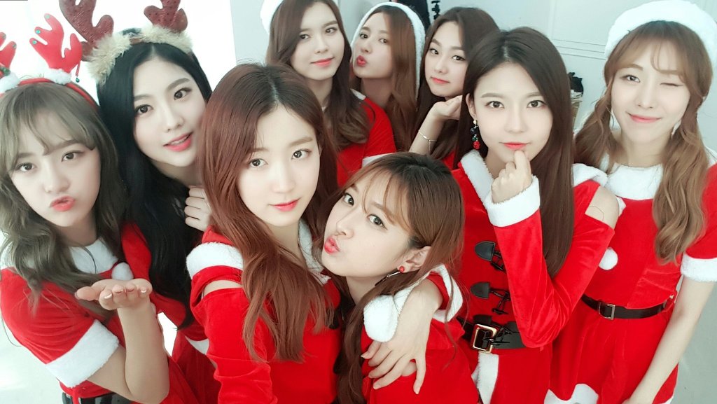 고급스러운 부잣집 따님 느낌나는 외모의 여자 아이돌.gif | 인스티즈