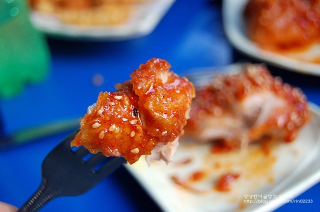 후라이드 치킨 먹을때 찍어먹는거 골라보기.jpg | 인스티즈