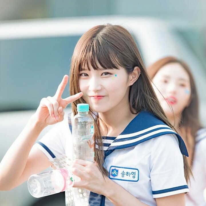 아침을 깨우는 송하영 | 인스티즈