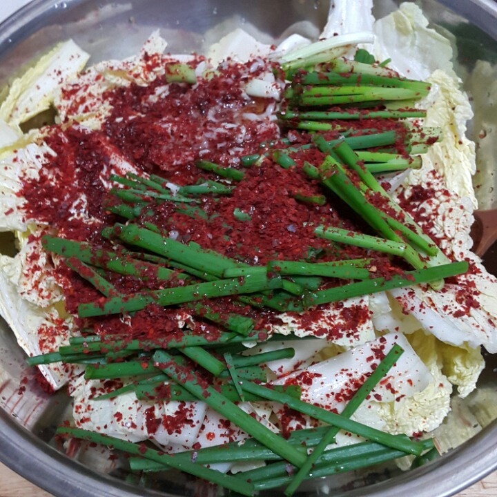 돼지고기 묵은지찜? 알배추 굴보쌈? | 인스티즈