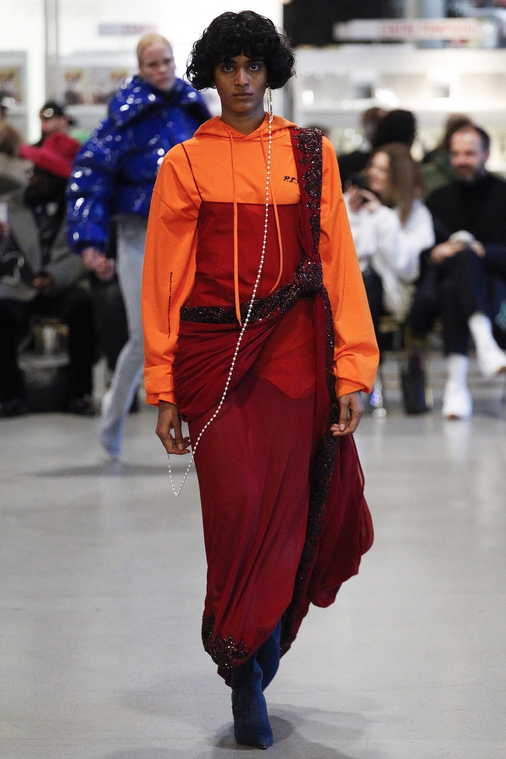 베트멍 2017.18 F/W 남성복 & 여성복 컬렉션 | 인스티즈