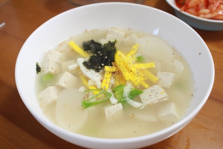 경상도에서 먹는 떡국 | 인스티즈