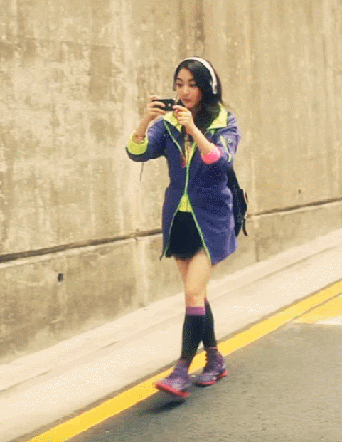 트와이스 지효 데뷔전 찍은 리복 CF.gif | 인스티즈
