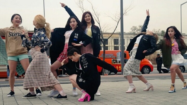 오늘자 트와이스 하이포즈.jpg | 인스티즈