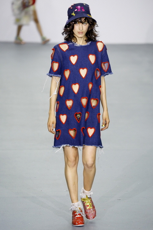Ashish 아쉬쉬 2016 S/S RTW 컬렉션 | 인스티즈