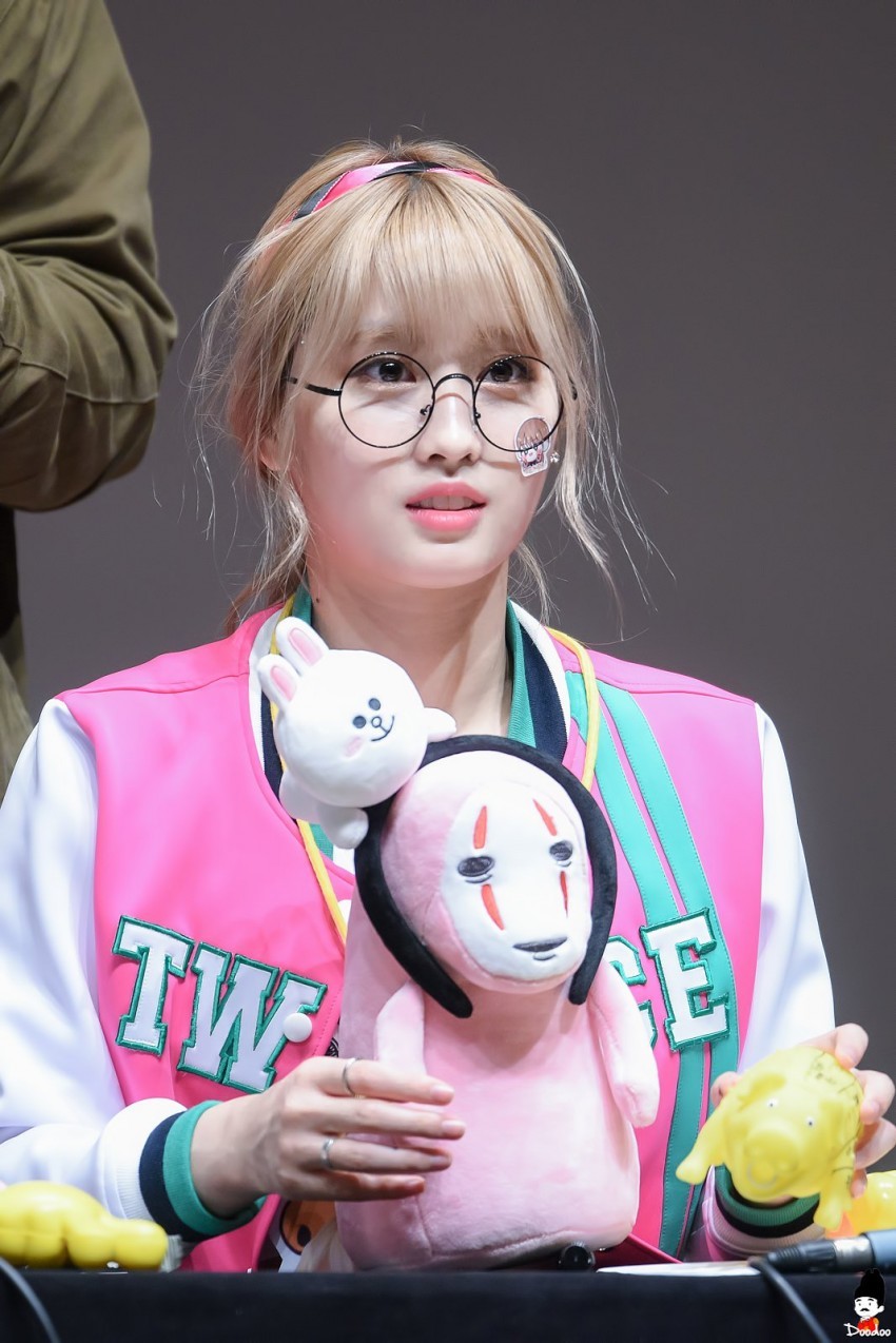 [트와이스] 모구리 모모 짤 모음.jpg | 인스티즈