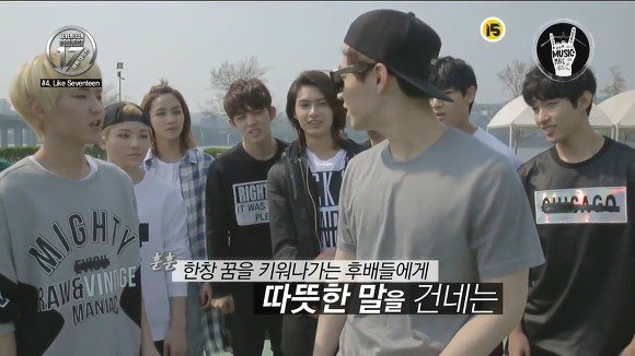  지나가던 길에 자꾸 방송출연하는 아이돌.jpg | 인스티즈