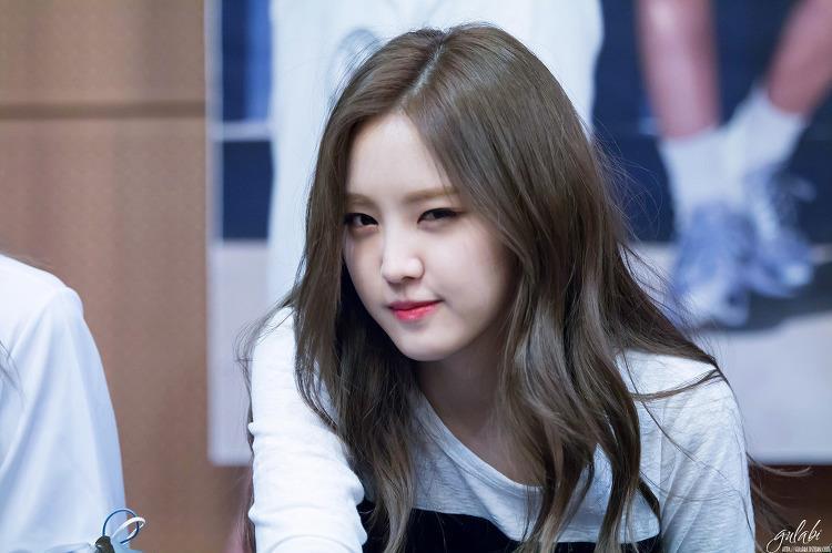 진짜 어떻게 이렇게 예쁘냐♥ | 인스티즈