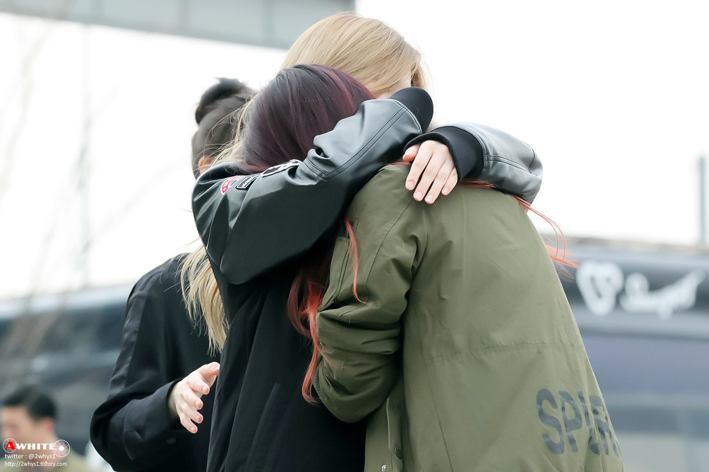 트와이스 사쯔와 미사나.gif | 인스티즈