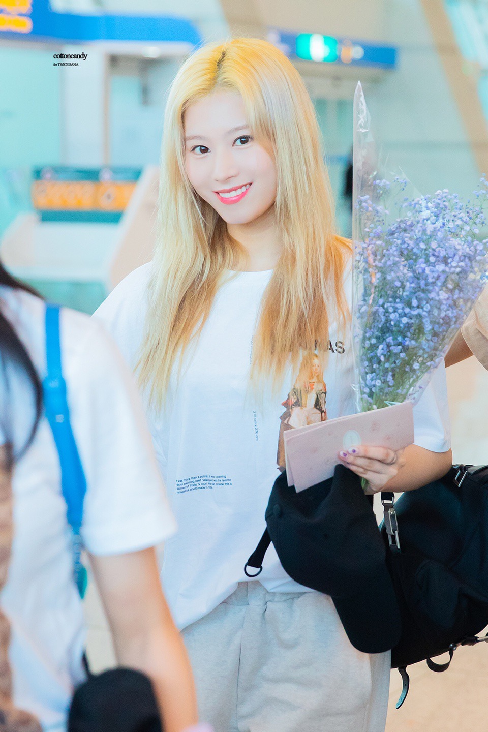 오늘이 생일인 트와이스 사나.jpgif (335장) | 인스티즈