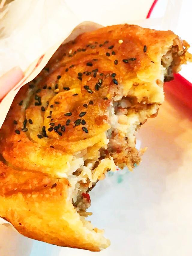 미슐랭 빵집보다 맛있다는 중국 길거리 빵.jpg | 인스티즈