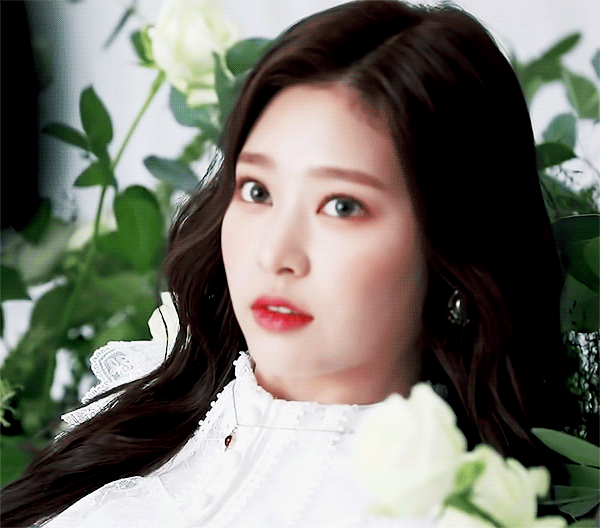 애잔한 개굴아씨 아이즈원 김민주.jpgif | 인스티즈