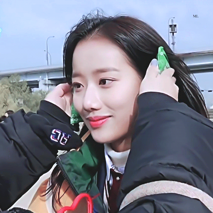 온에이프릴2 이나은.gif | 인스티즈