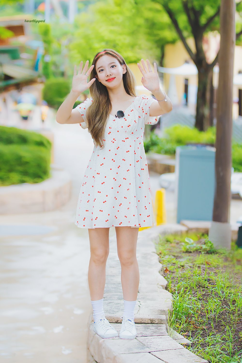 180711 KBS 연예가중계 게릴라 데이트 촬영 - 체리 토끼 나연이 of TWICE | 인스티즈