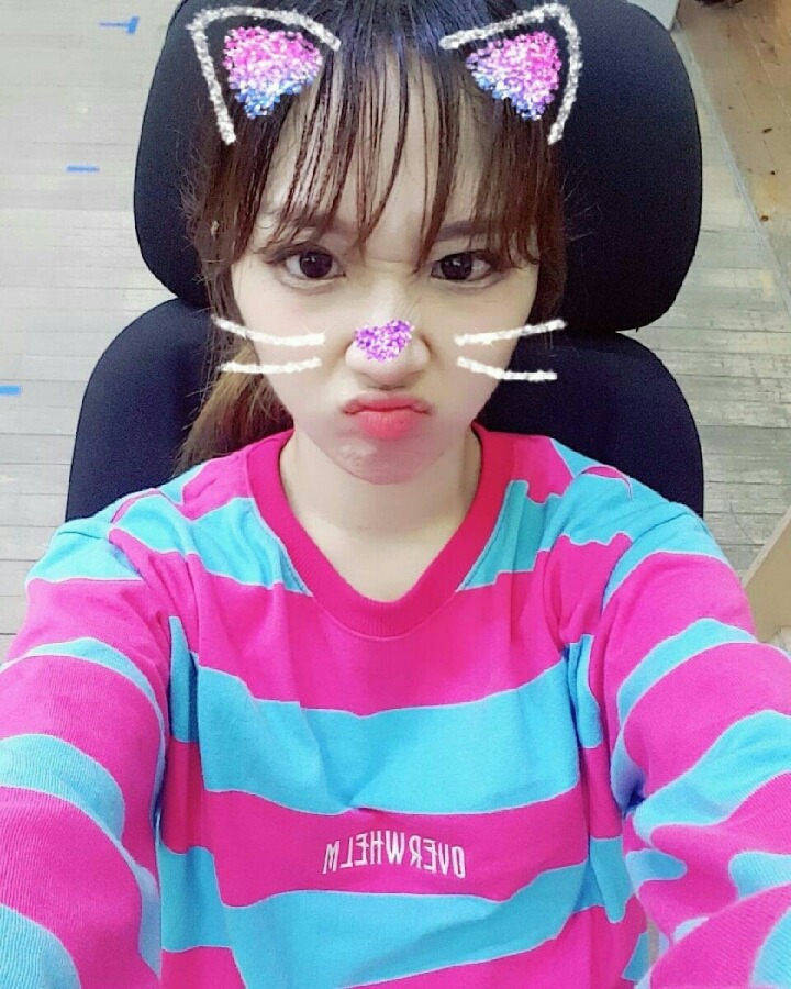 청순하고 귀여운 여자 래퍼 유나킴 .jpgif | 인스티즈