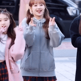 뚜두뚜두를 세상 귀엽게 추는 아이돌 | 인스티즈