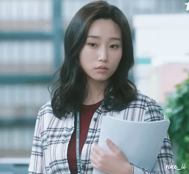 대부분 회사마다 한명이상씩 있을법한 훈녀느낌의 배우 | 인스티즈