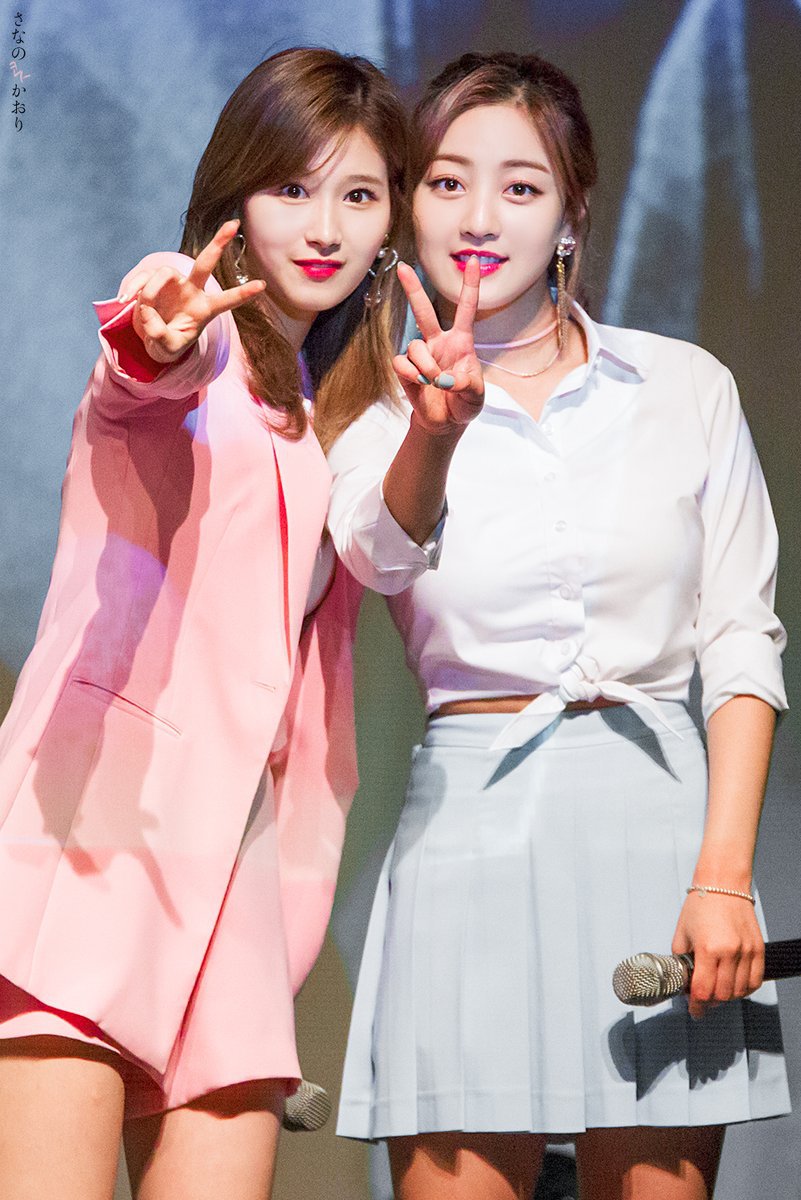 어쩜 이렇게 이쁠까싶은 트와이스 사나.jpg | 인스티즈