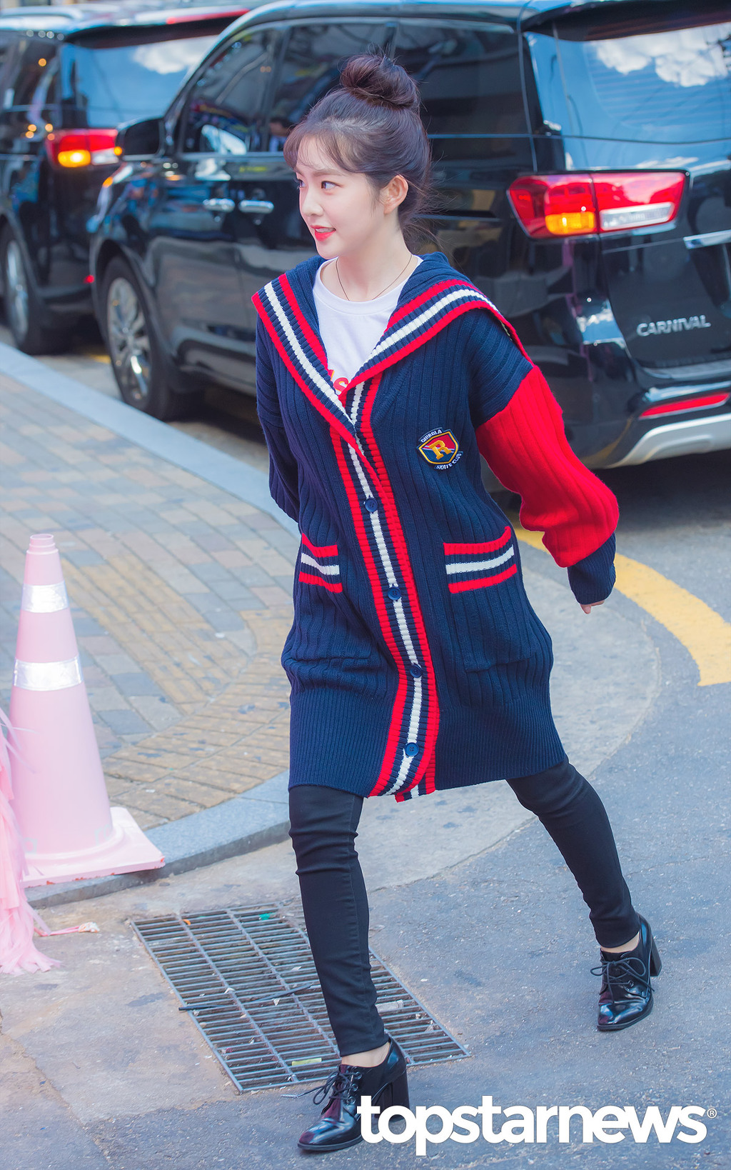 상당히 귀여운 똥머리 아이린.jpgif | 인스티즈