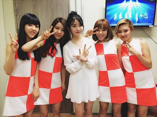 연예계 선·후배 인사문화 꼰대문화 같다 vs | 인스티즈