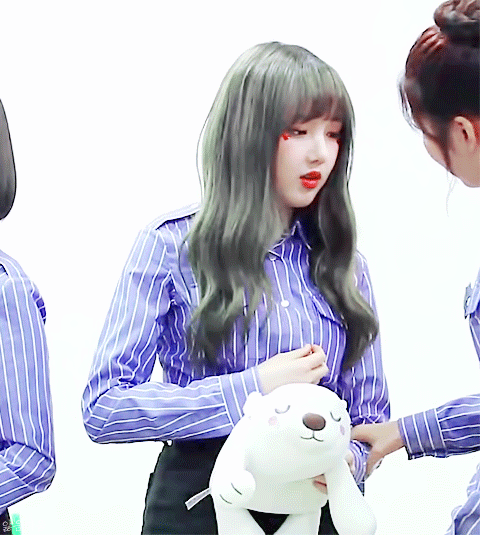 끼부리는 걸그룹 여자친구 예린.gif | 인스티즈