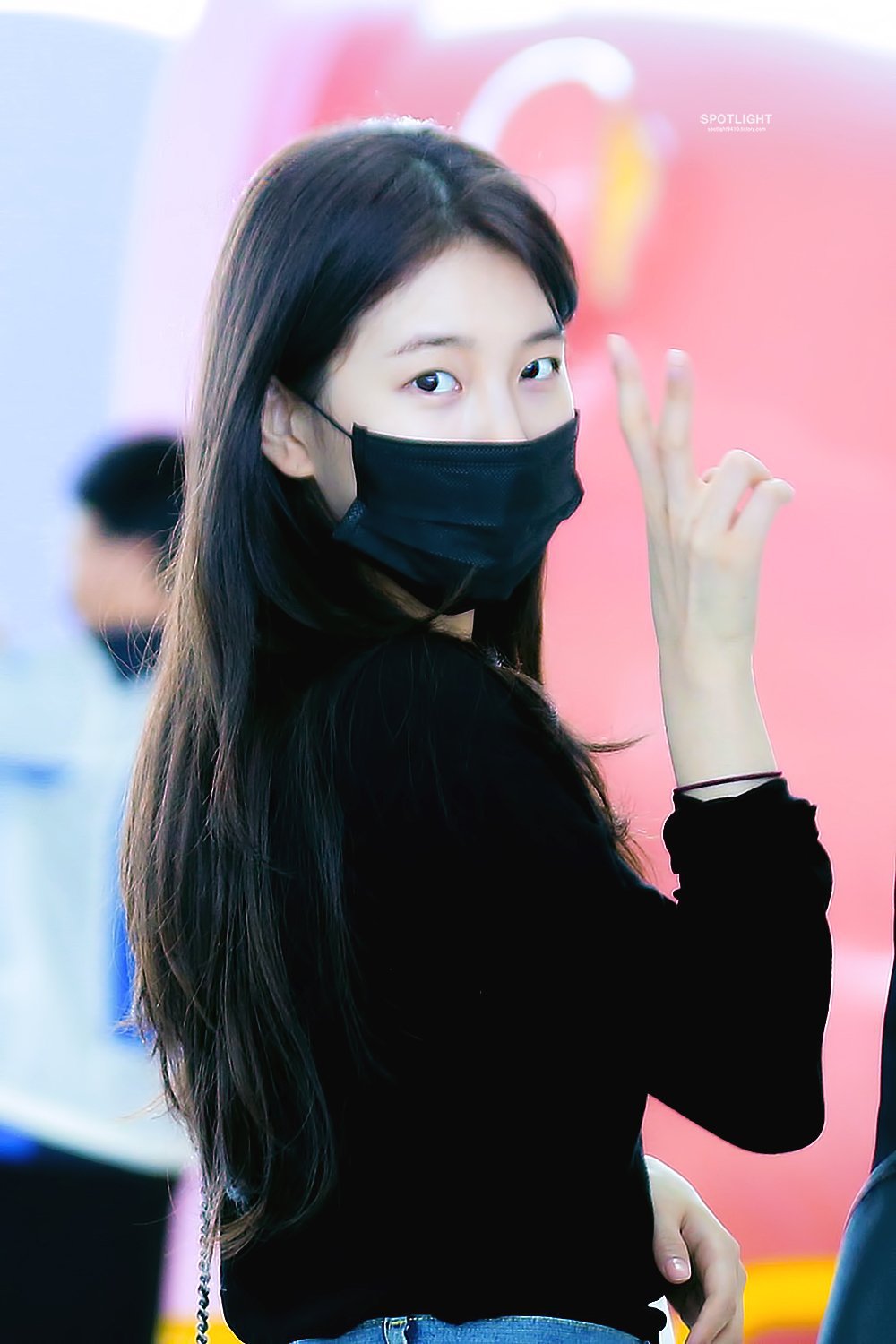 오늘이 생일인 수지.jpgif | 인스티즈