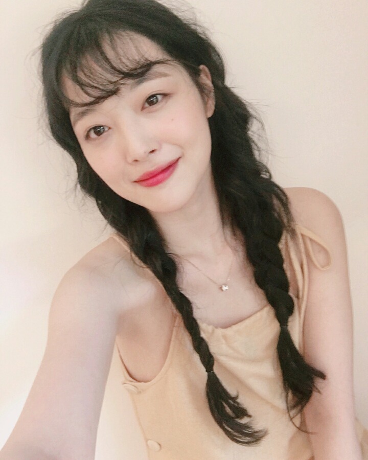 오늘자 설리 인스타 | 인스티즈