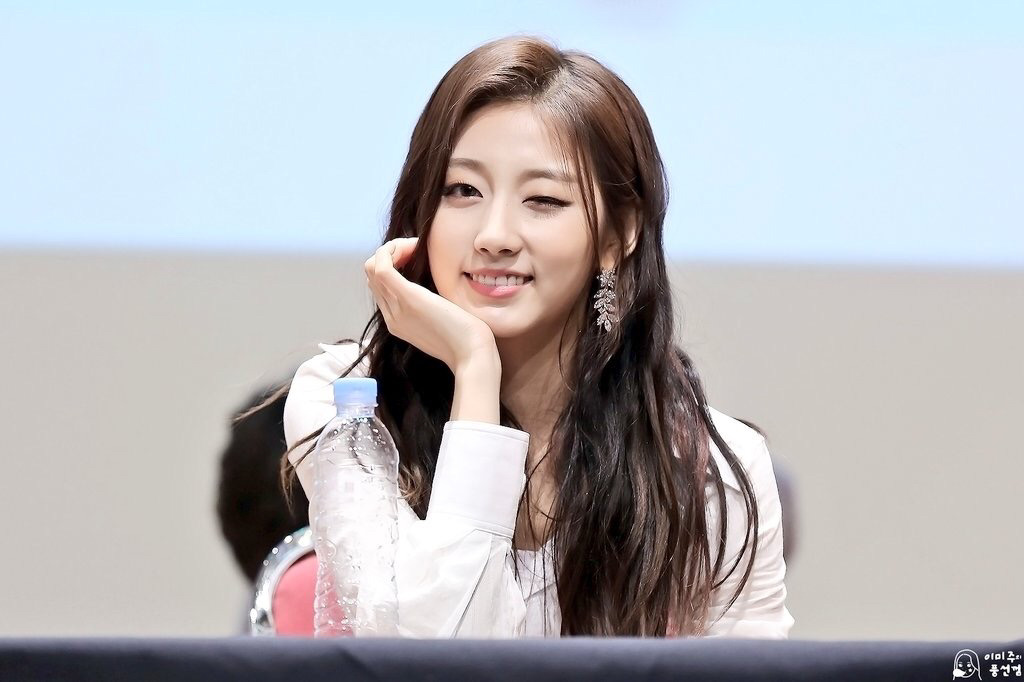 [러블리즈] 토레타는 내 취향은 아니라서 예인이 | 인스티즈