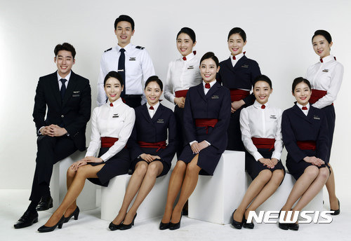 다음 항공사중 가장 유니폼이 이쁜곳은? | 인스티즈