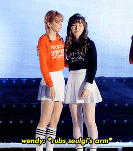 [아이돌주의] 94년생 동갑내기 레드벨벳 슬기&웬디.GIF | 인스티즈
